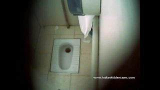 Indian Babe Filmed Naked In Public Toilet – .com