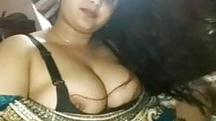 Aunty ki chudai indian aunty full masti and funny ting his h