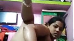 HUNGRY INDIAN WIFE DILDOING HER HORNY PUSSY VEGETABLE